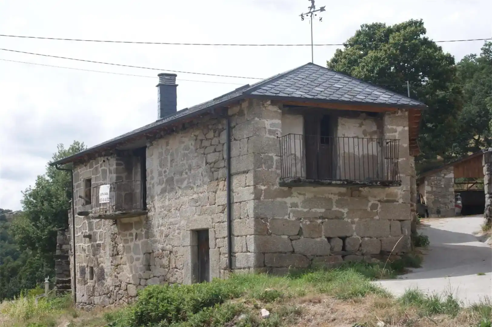 Vista exterior de Casa o chalet en venta en A Veiga  con Balcón