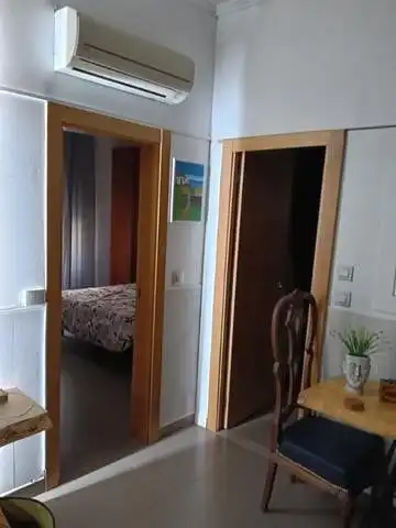 Habitación de Piso en venta en L'Hospitalet de Llobregat con Aire acondicionado, Calefacción y Trastero