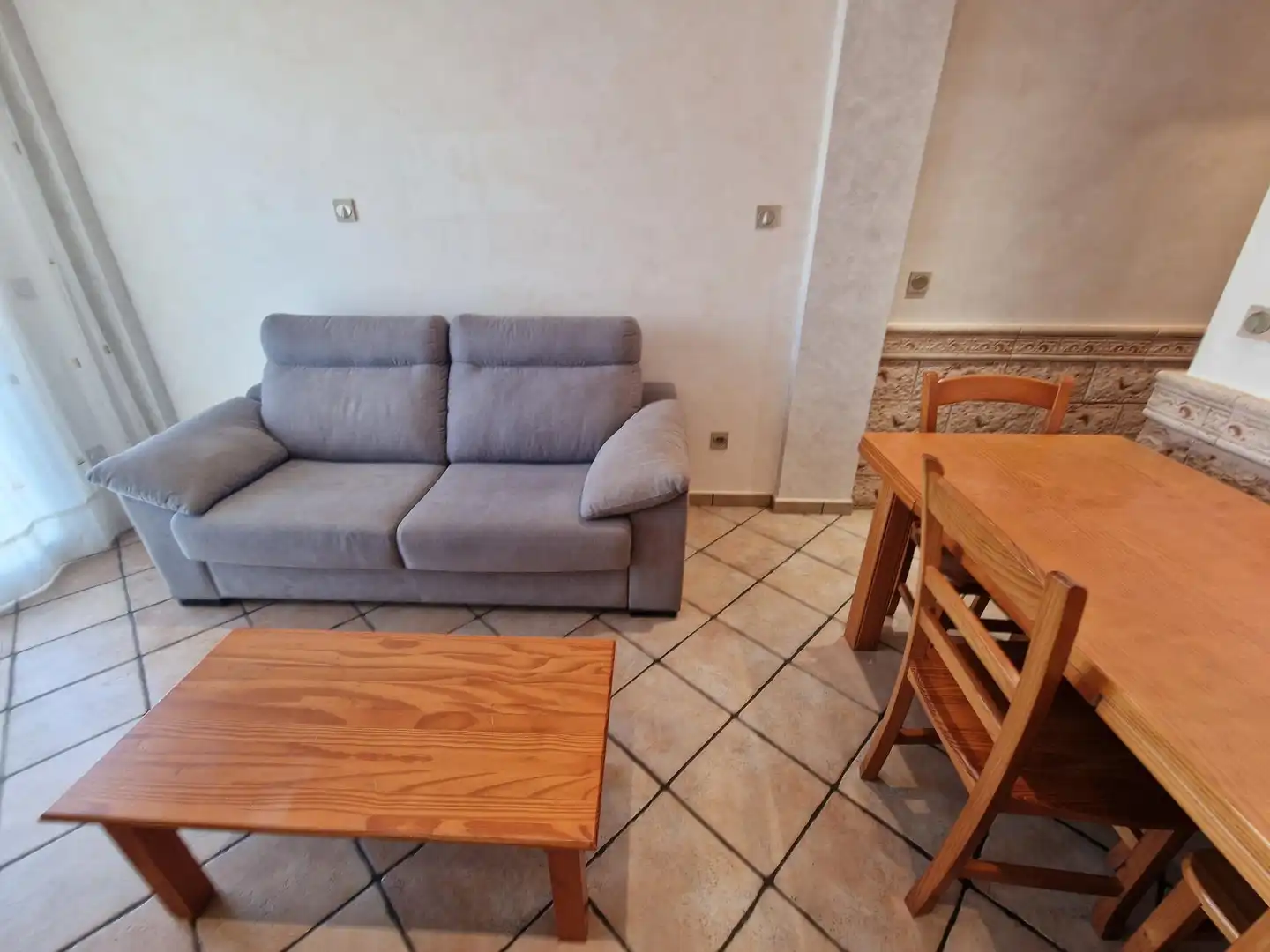 Sala de estar de Apartamento en venta en Águilas con Amueblado y Balcón