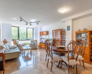 Exterior view of Apartment for sale in  Valencia Capital  with Air Conditioner, Heating and Swimming Pool