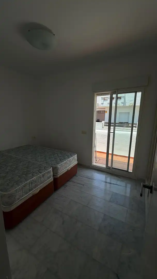 Habitación de Ático en venta en Estepona con Aire acondicionado, Calefacción y Terraza