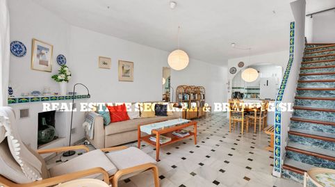 Foto 5 de Casa adosada en venda a Avenida Juan Luis Peralta, Rancho Domingo - La Hacienda, Benalmádena