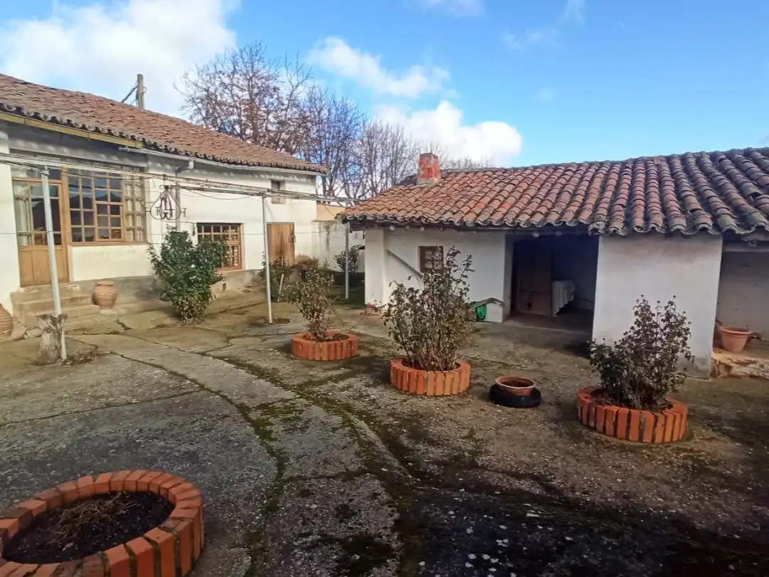 Casa rústica amb jardí en venda a Calle Villar 8, imagen 16