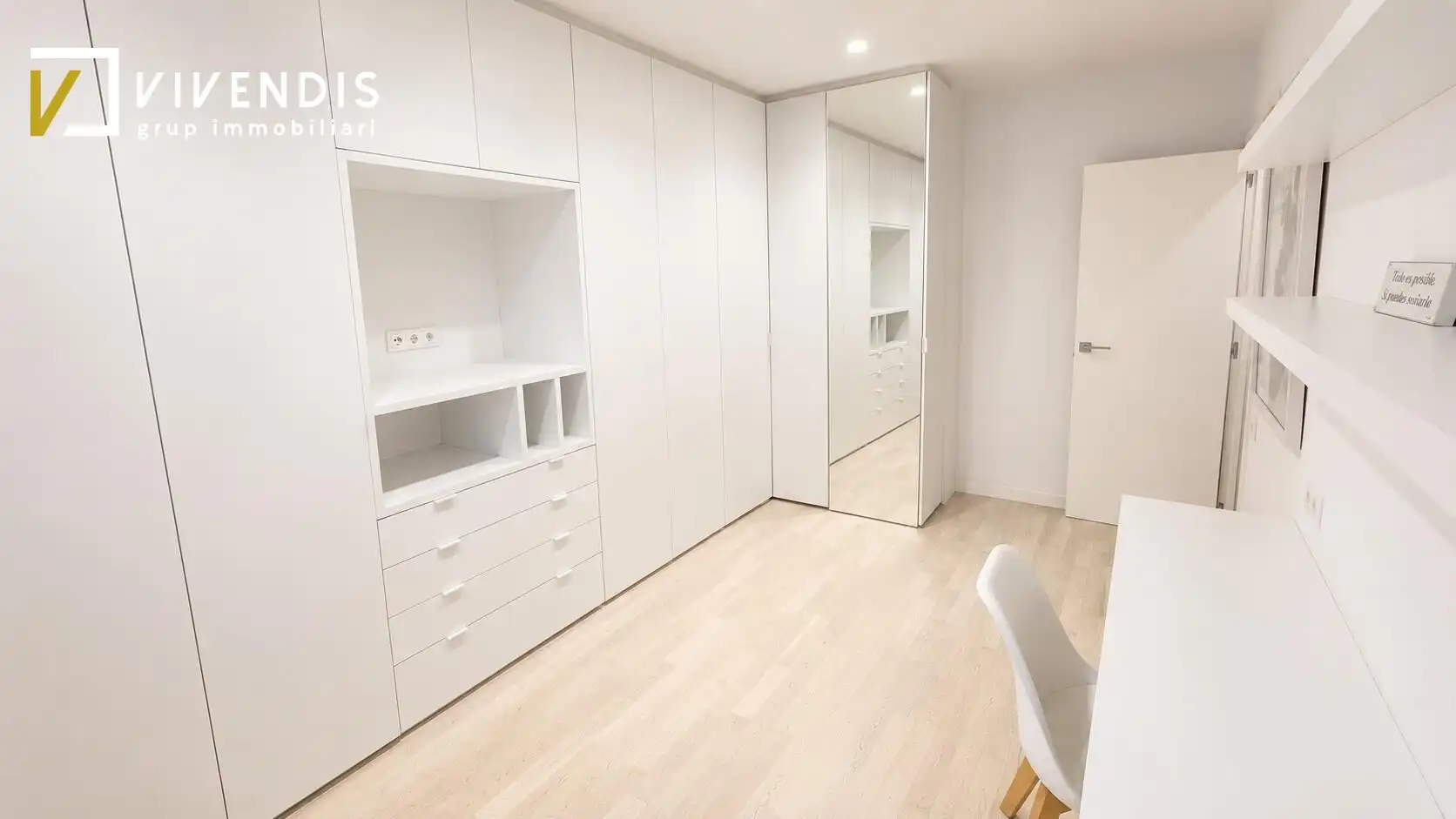 Habitación de Piso de alquiler en Lleida con Aire acondicionado, Calefacción y Amueblado