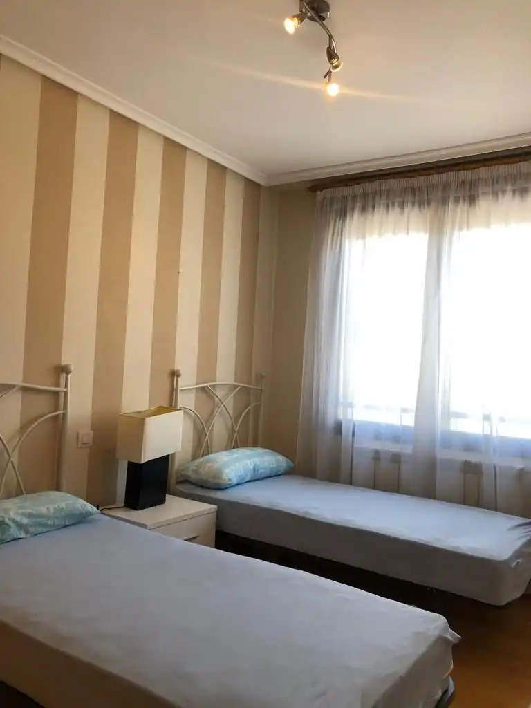 Bedroom of Apartments for rent in  Logroño  with Air Conditioner, Heating and Terrace