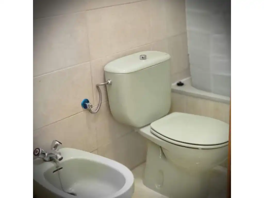 Baño de Piso en venta en El Rosario con Terraza y Piscina