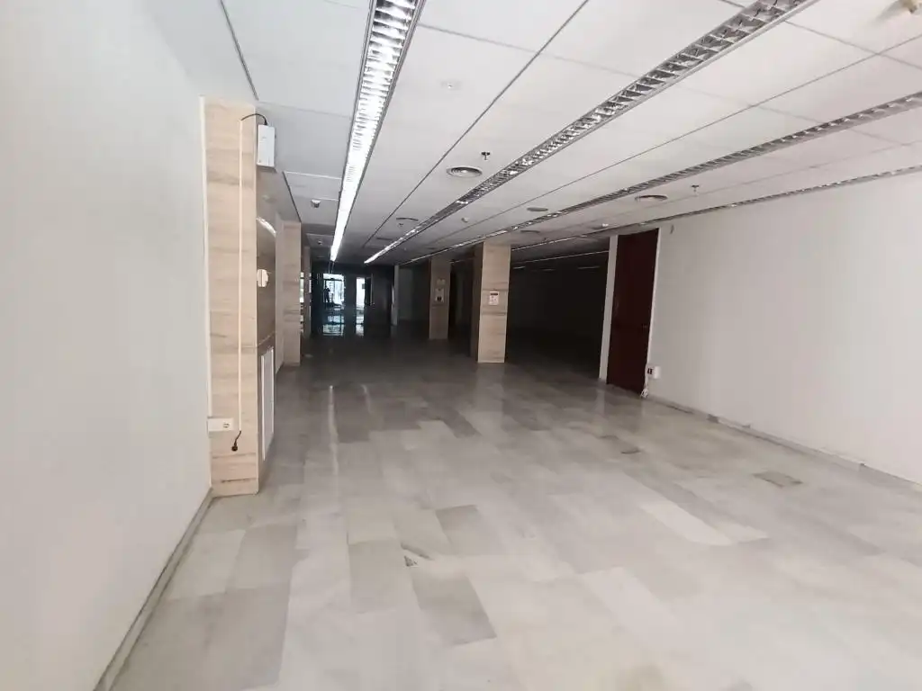 Local comercial en venda a Plaza España, imagen 2