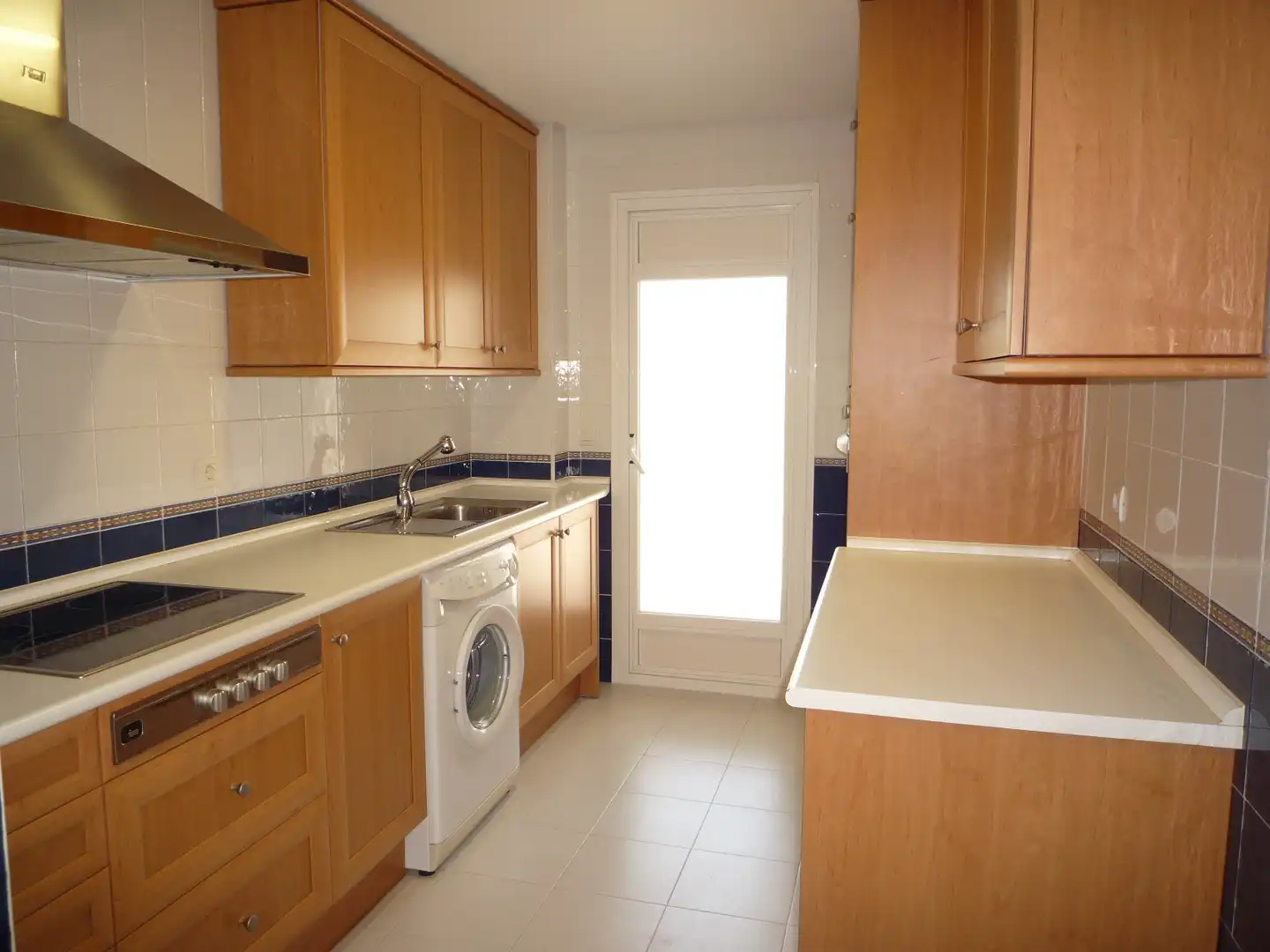 Cocina de Apartamento de alquiler en Málaga con Aire acondicionado, Amueblado y Lavadora