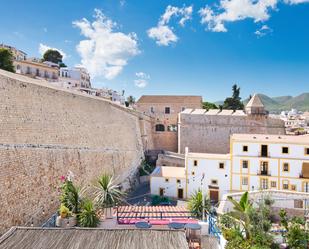 Vista exterior de Edifici en venda en Eivissa