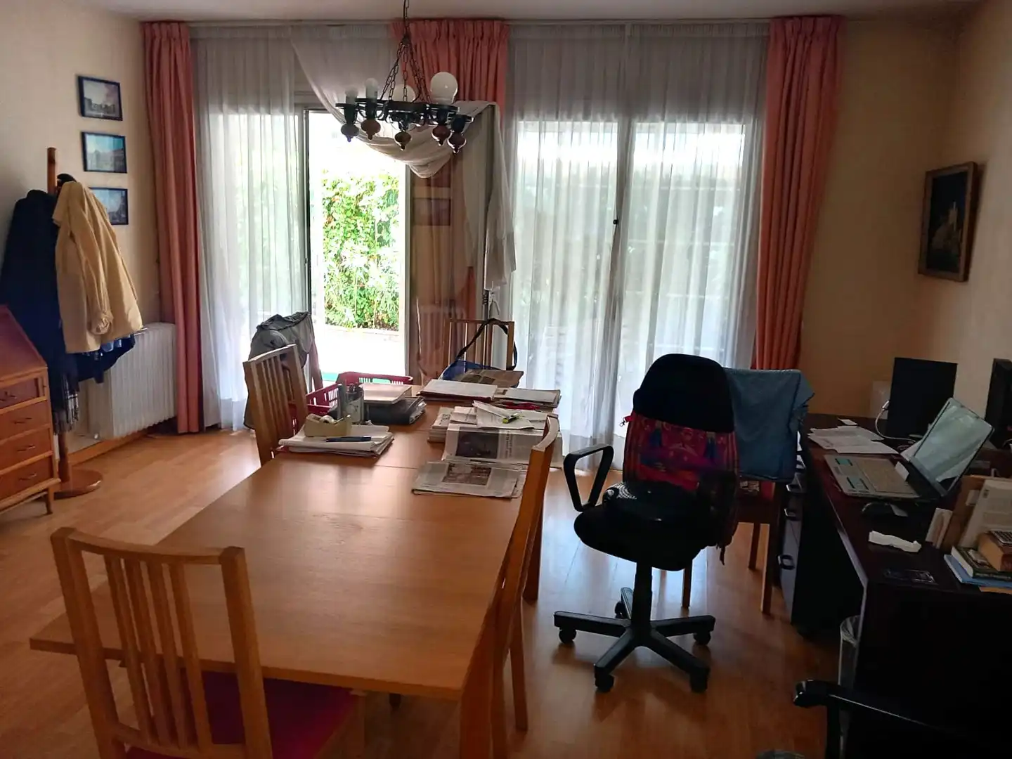 Comedor de Casa o chalet en venta en  Madrid Capital con Aire acondicionado, Calefacción y Jardín privado