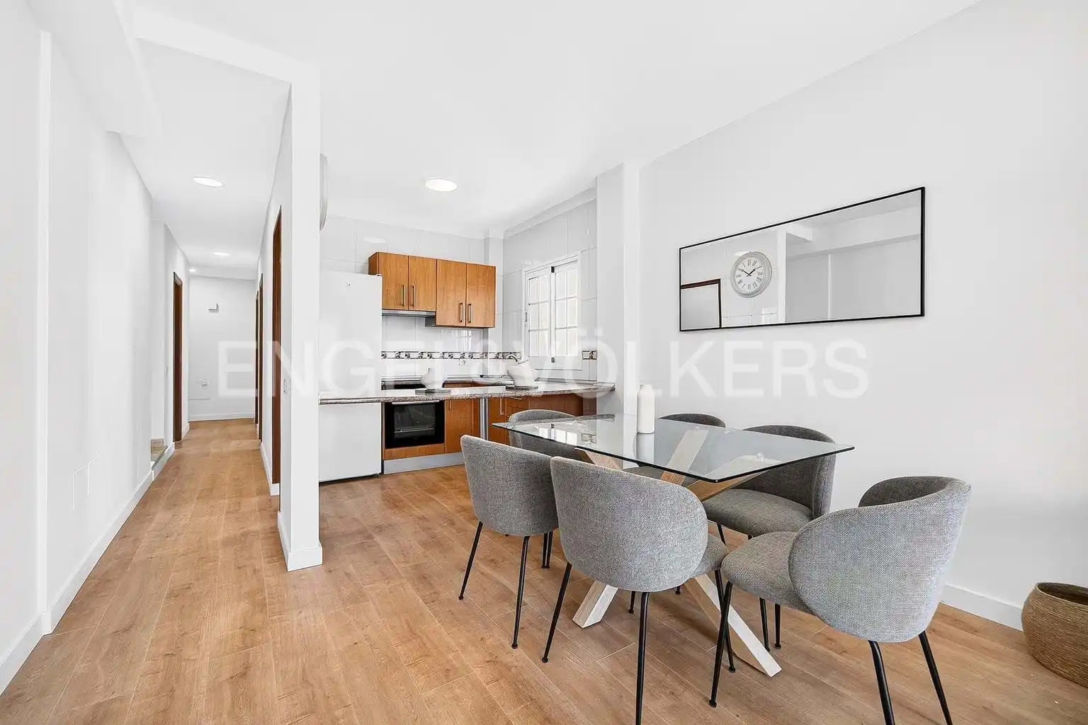 Comedor de Piso en venta en Arona con Aire acondicionado, Terraza y Piscina