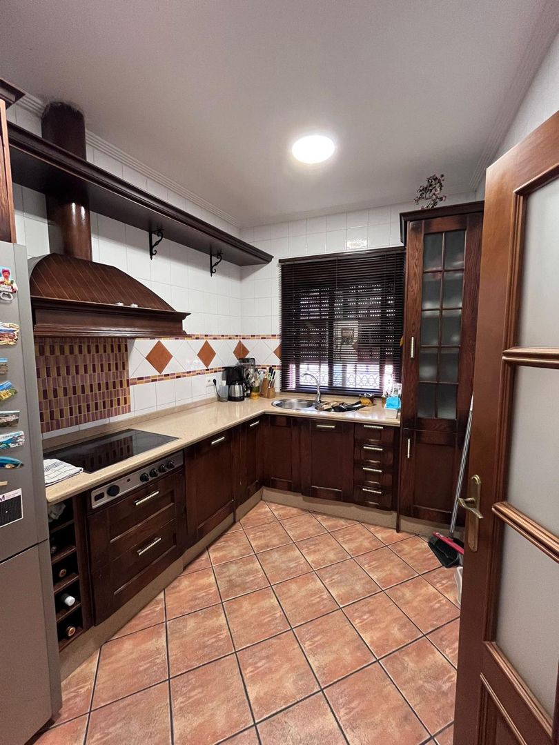 Cuina de Casa adosada en venda en Isla Cristina amb Aire condicionat, Calefacció i Terrassa