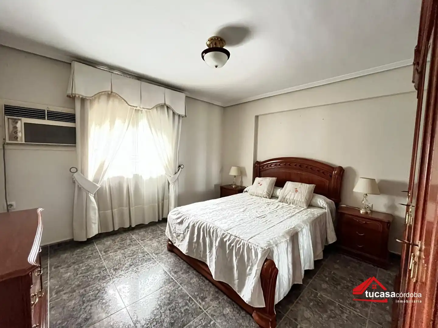 Bedroom of Flat for sale in Córdoba  with Air Conditioner and Terrace