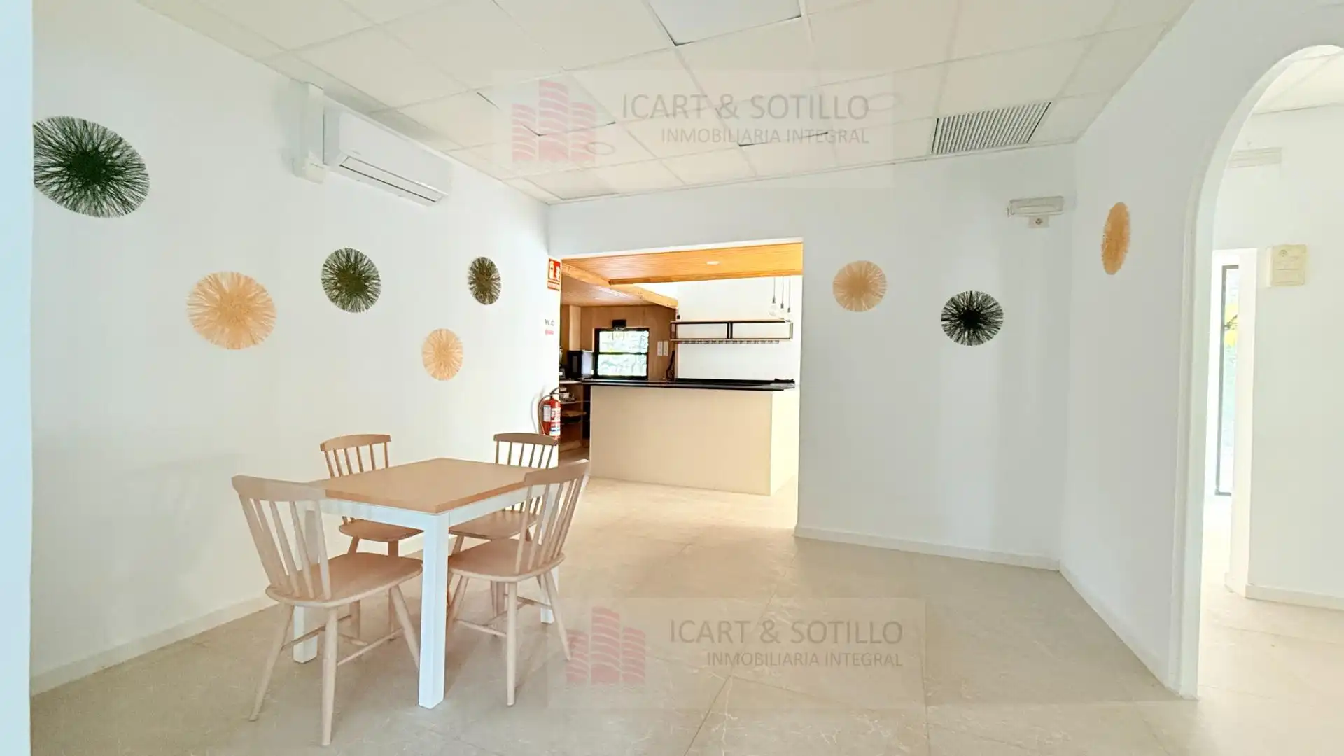 Menjador de Casa o xalet en venda en Vinaròs amb Aire condicionat, Jardí privat i Terrassa