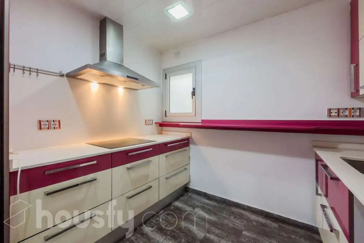 Kitchen of Flat for sale in Premià de Mar  with Air Conditioner, Heating and Storage room