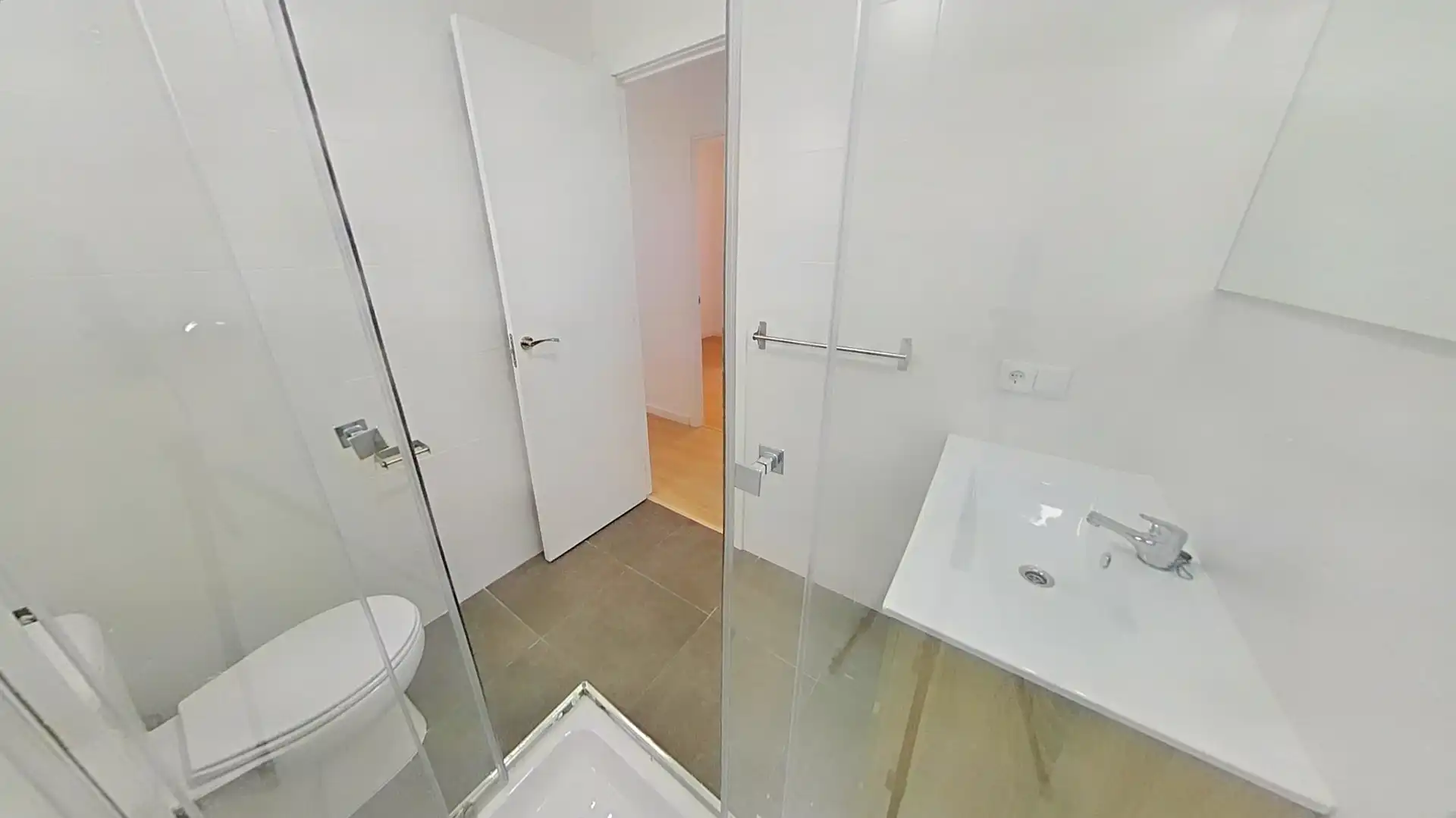 Badezimmer von Wohnung zur Miete in Mislata mit Terrasse, Ofen und Haustiere erlaubt