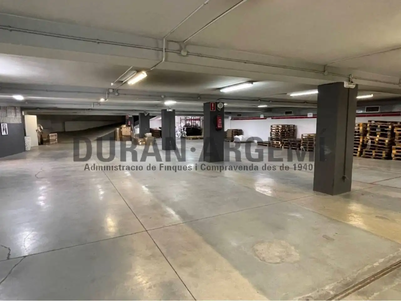 Parking de Edificio en venta en Terrassa