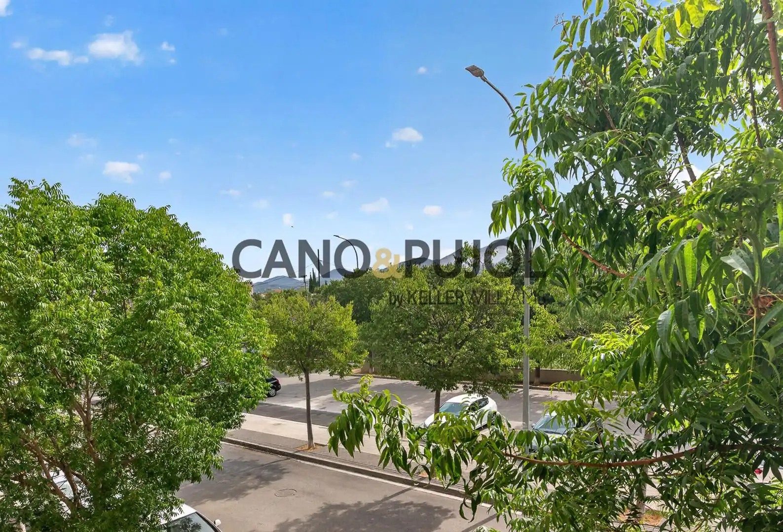 Vista exterior de Pis en venda en Montcada i Reixac amb Aire condicionat, Calefacció i Terrassa