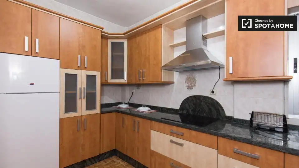 Habitación en Camino de Ronda