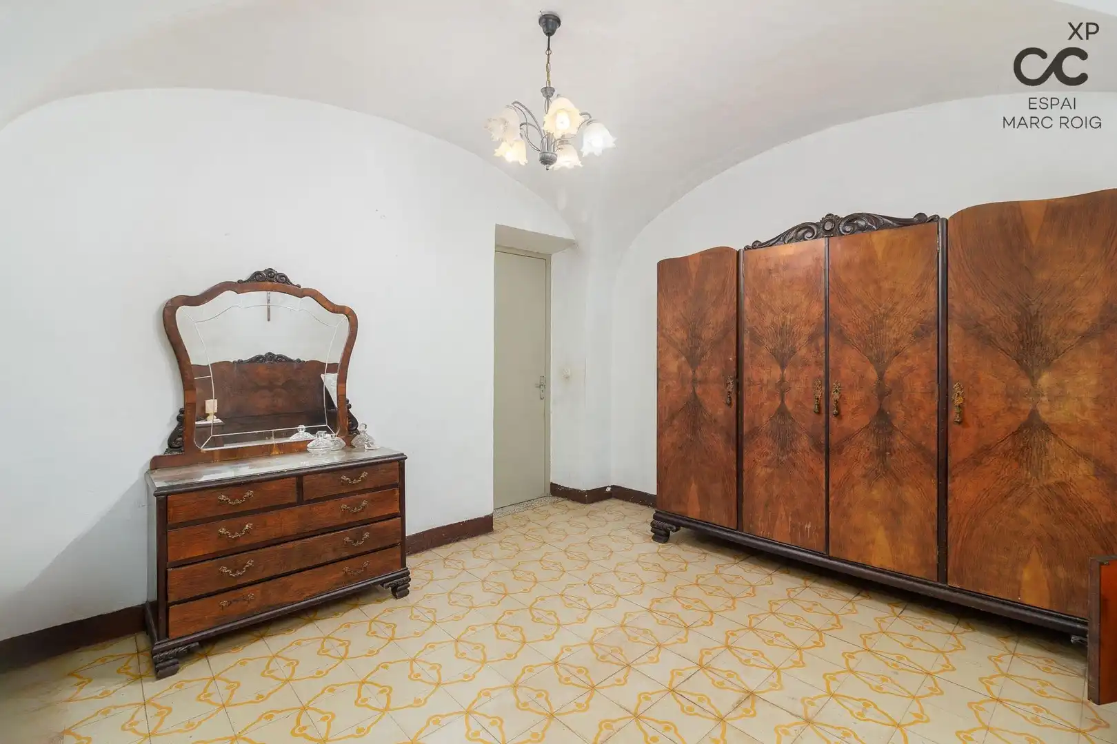 Finca rústica en venta en Navata con Calefacción, Terraza y Trastero
