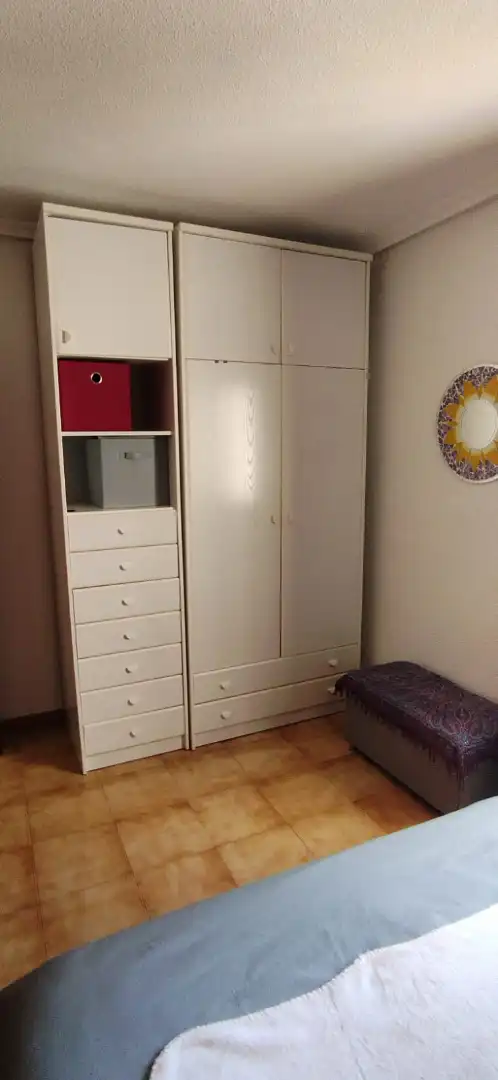 Schlafzimmer von Wohnungen zur Miete in Santa Pola mit Klimaanlage, Privatgarten und Terrasse