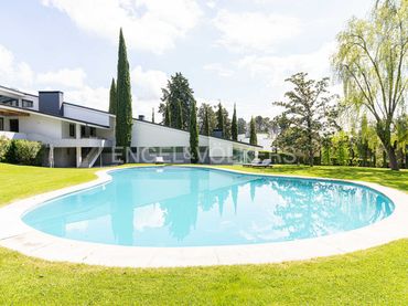 Casa con piscina in vendita a Somosaguas