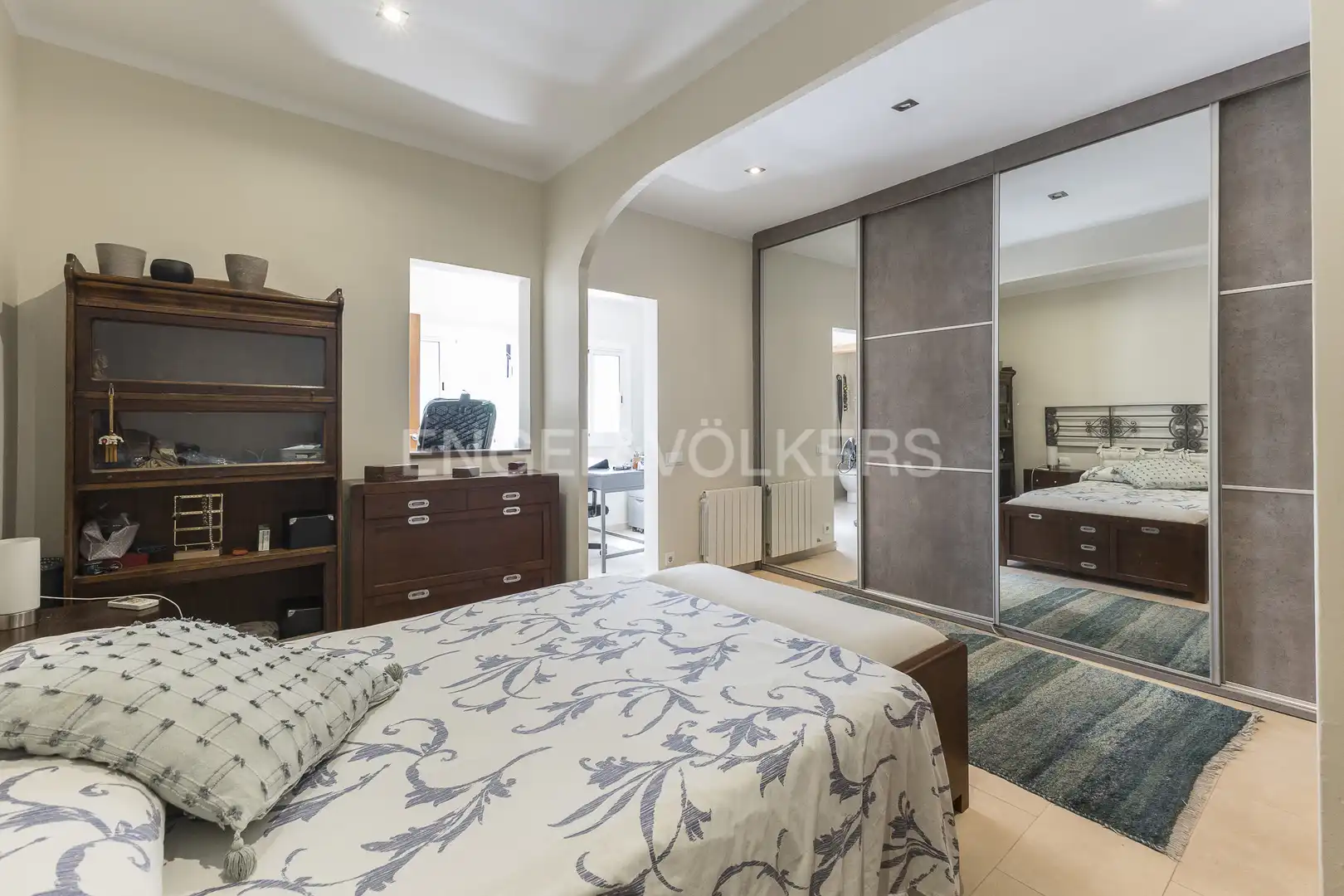 Bedroom of Houses for sale in Barcelona  with Air Conditioner, Heating and Terrace