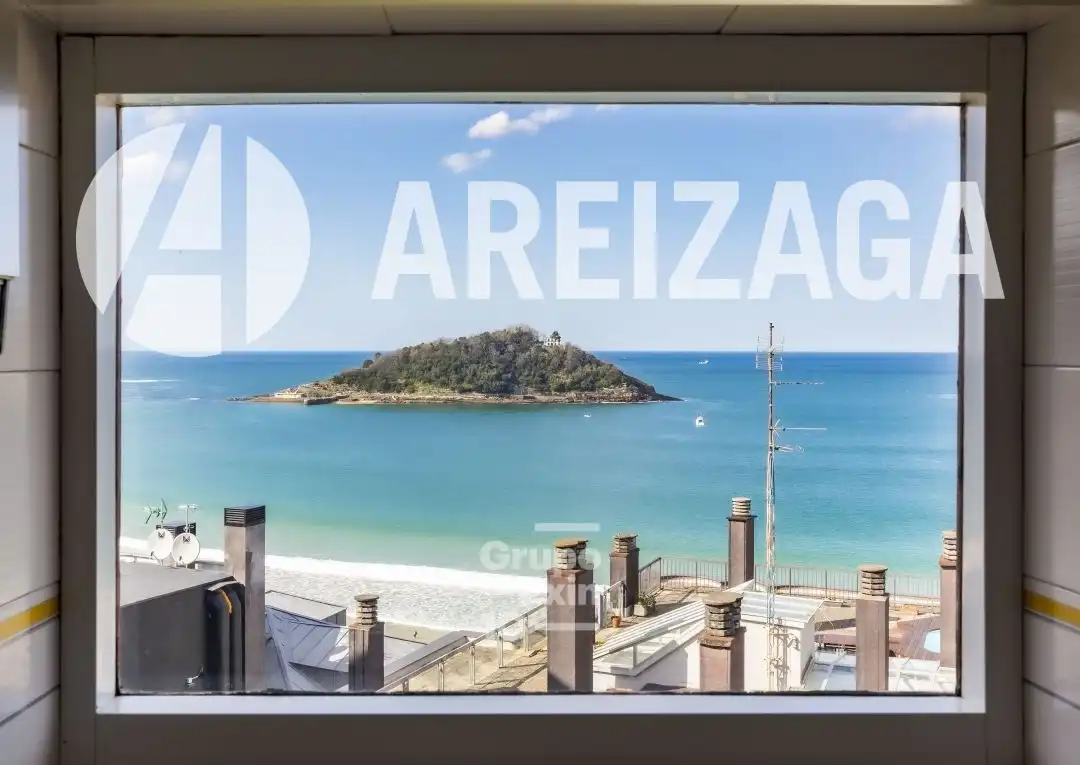 Haus oder Chalet zum Verkauf in Donostia - San Sebastián  mit Heizung, Terrasse und Balkon