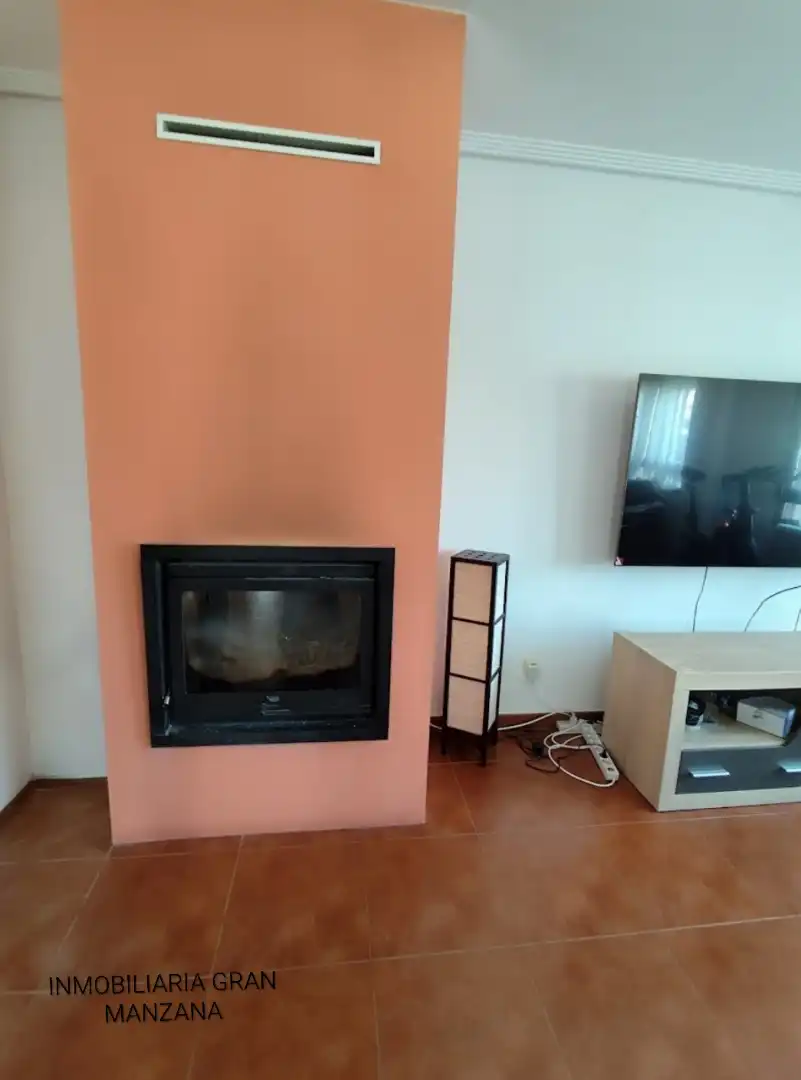 Sala de estar de Casa adosada en venta en Las Quintanillas con Calefacción, Jardín privado y Parquet