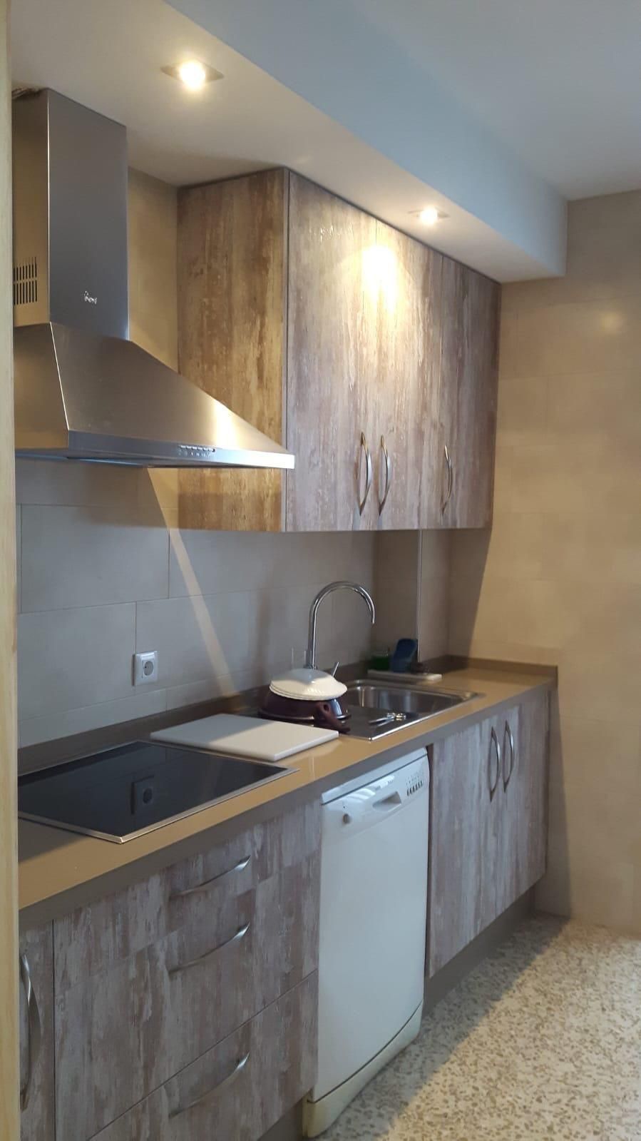 Cocina de Piso en venta en  Sevilla Capital con Aire acondicionado, Jardín privado y Terraza