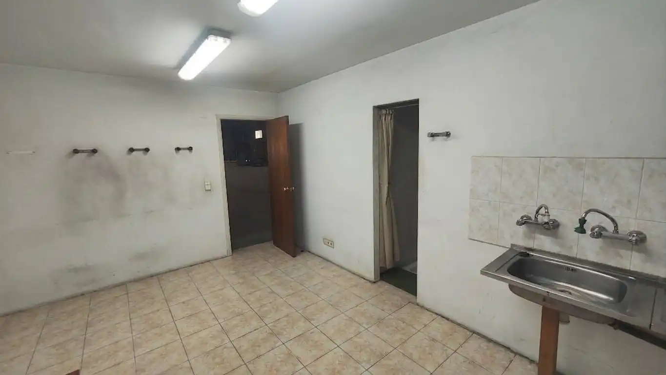 Industrial building for sale in Calle Río Gállego 20, imagen 15