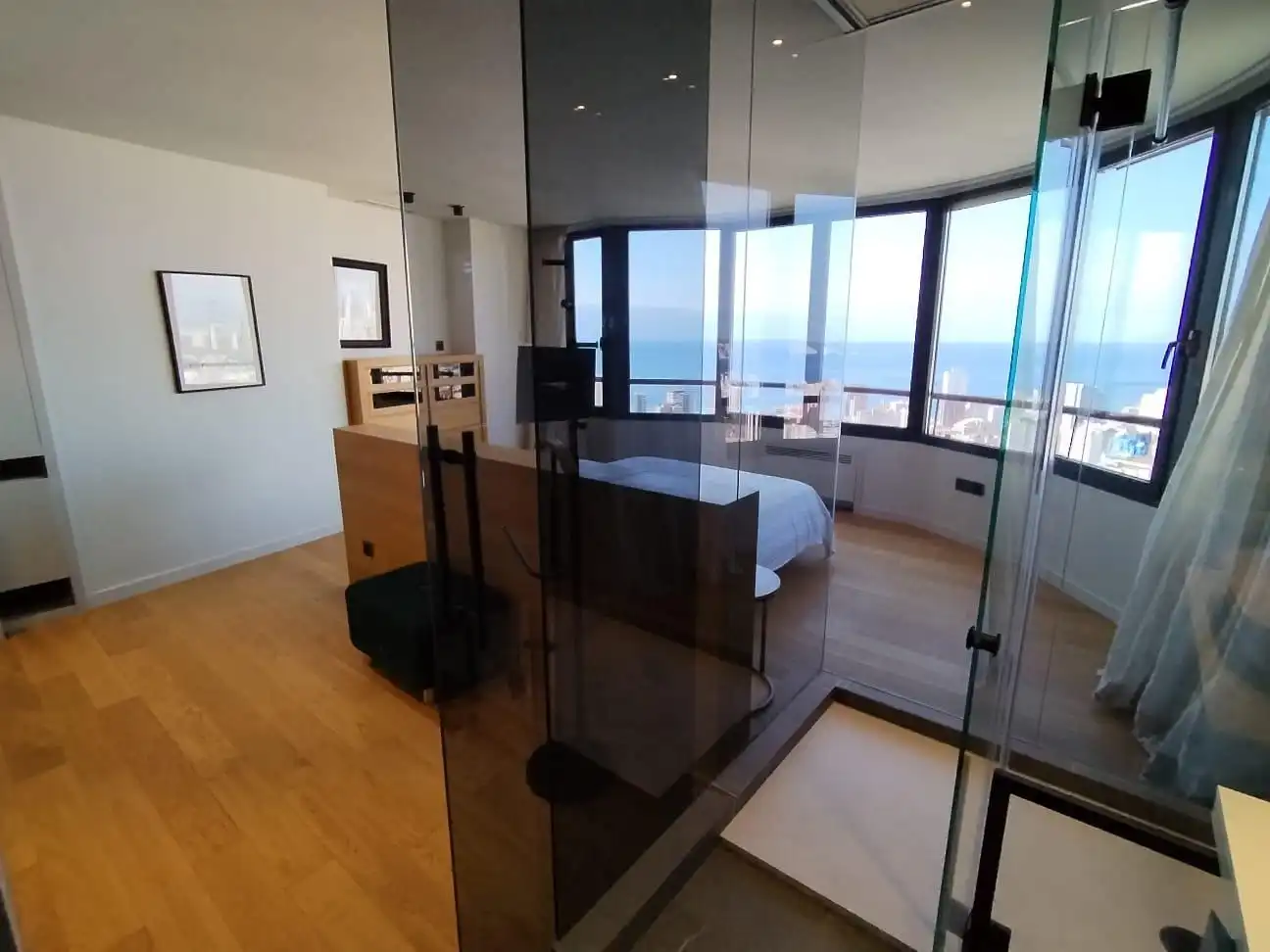 Dormitori de Pis en venda en Benidorm amb Aire condicionat, Moblat i Piscina comunitària