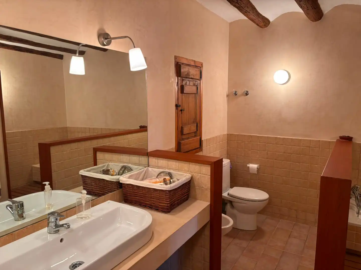 Baño de Finca rústica en venta en Ilche, Huesca