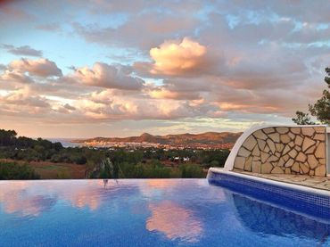Casa amb piscina en venda a Ctra. Cala Conte - Cala Tarida