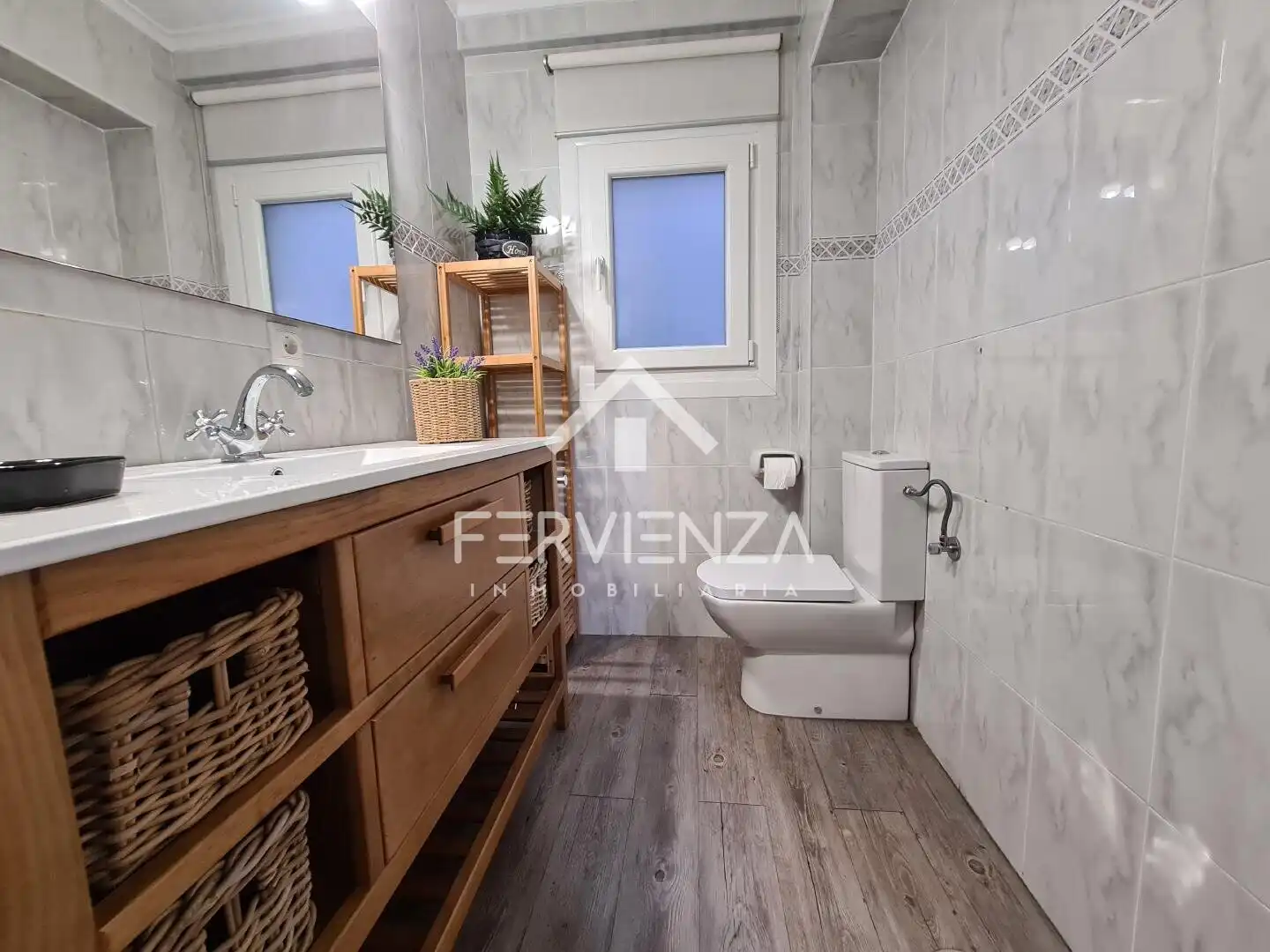 Bany de Pis en venda en Oviedo 