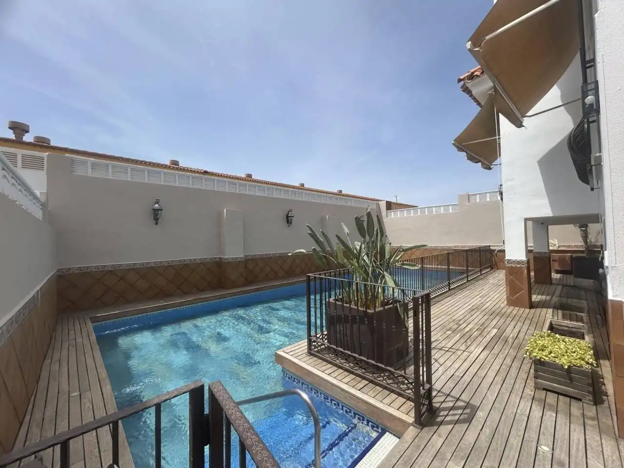 Swimming pool of Houses for sale in Roquetas de Mar  with Air Conditioner, Private garden and Terrace