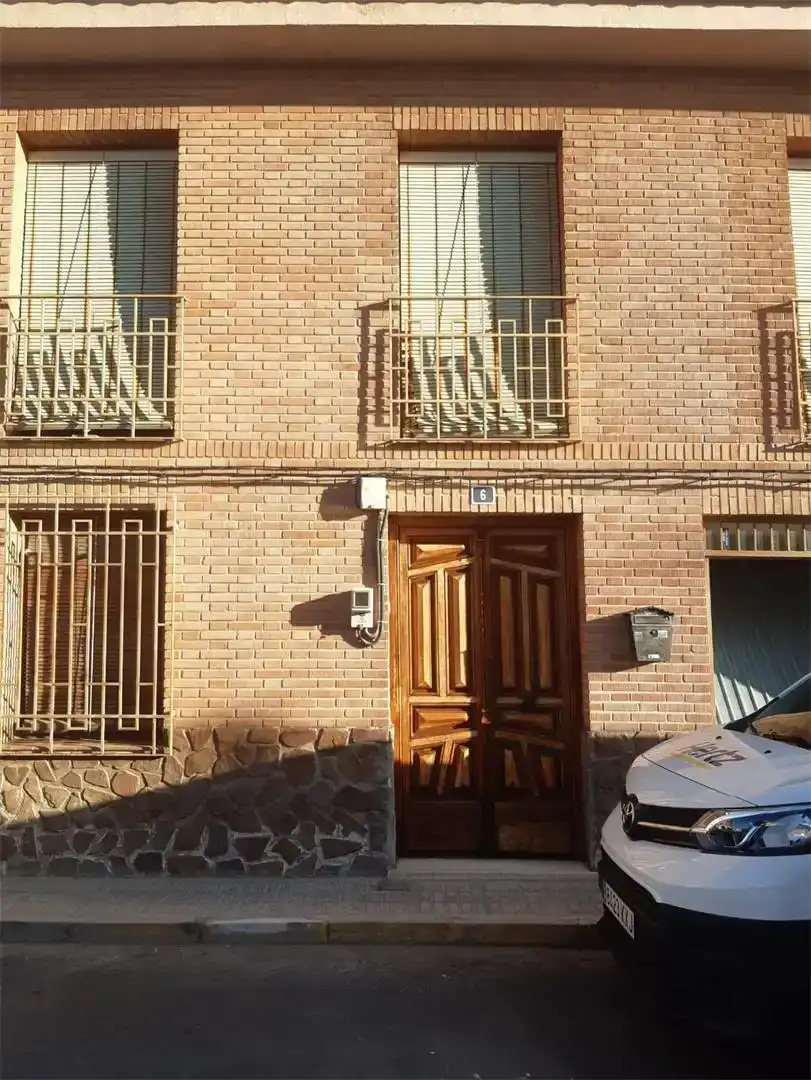 Vista exterior de Piso en venta en Calzada de Calatrava, Ciudad Real