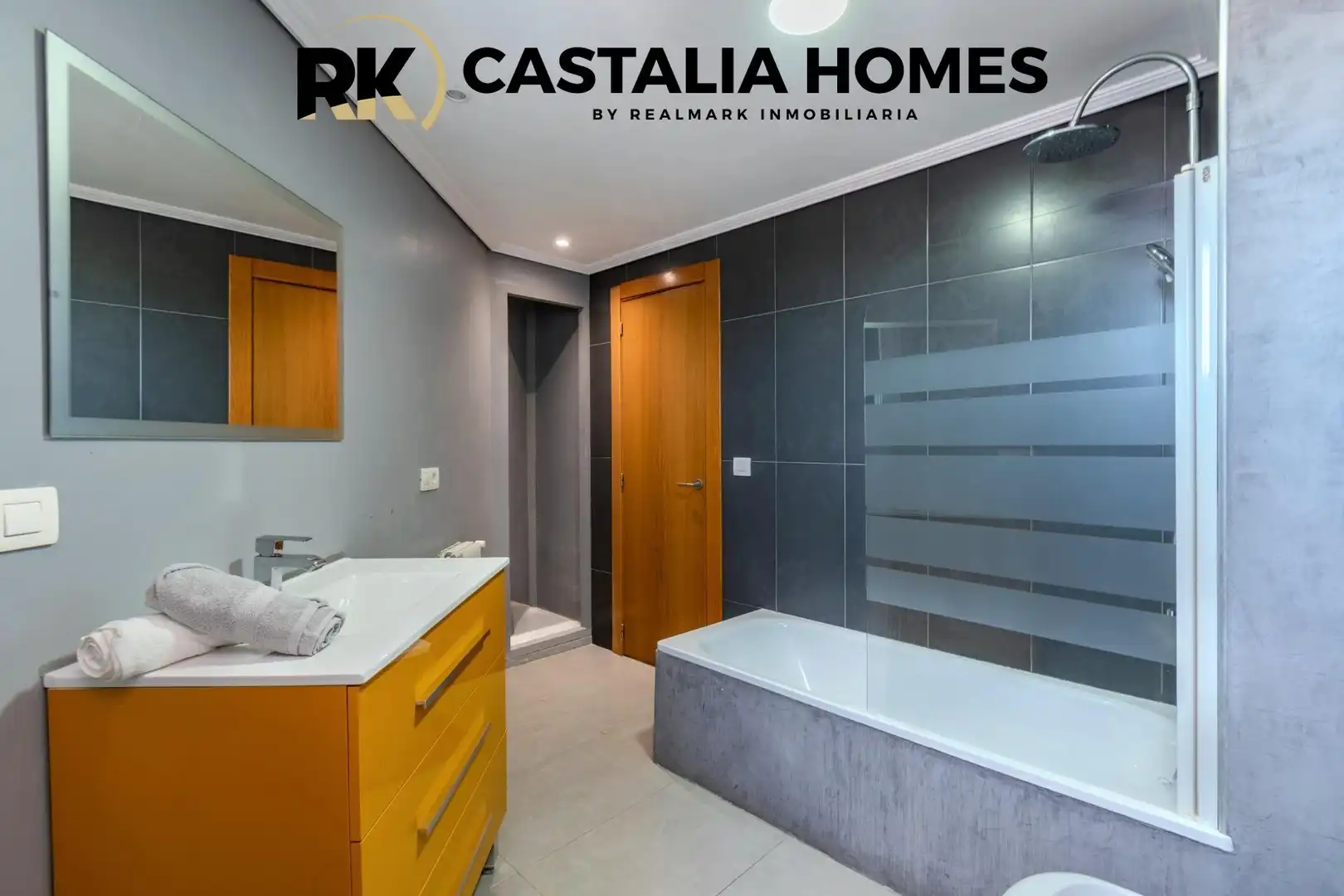 Baño de Ático en venta en Burriana / Borriana con Calefacción, Terraza y Horno