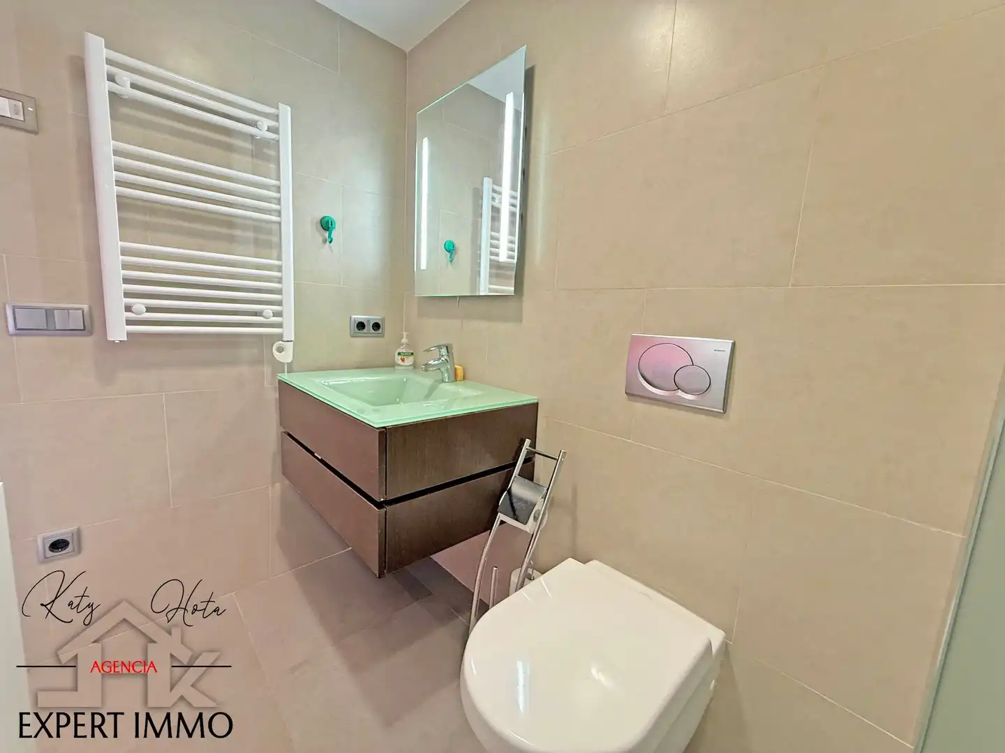 Baño de Apartamento en venta en Roses con Aire acondicionado, Calefacción y Terraza