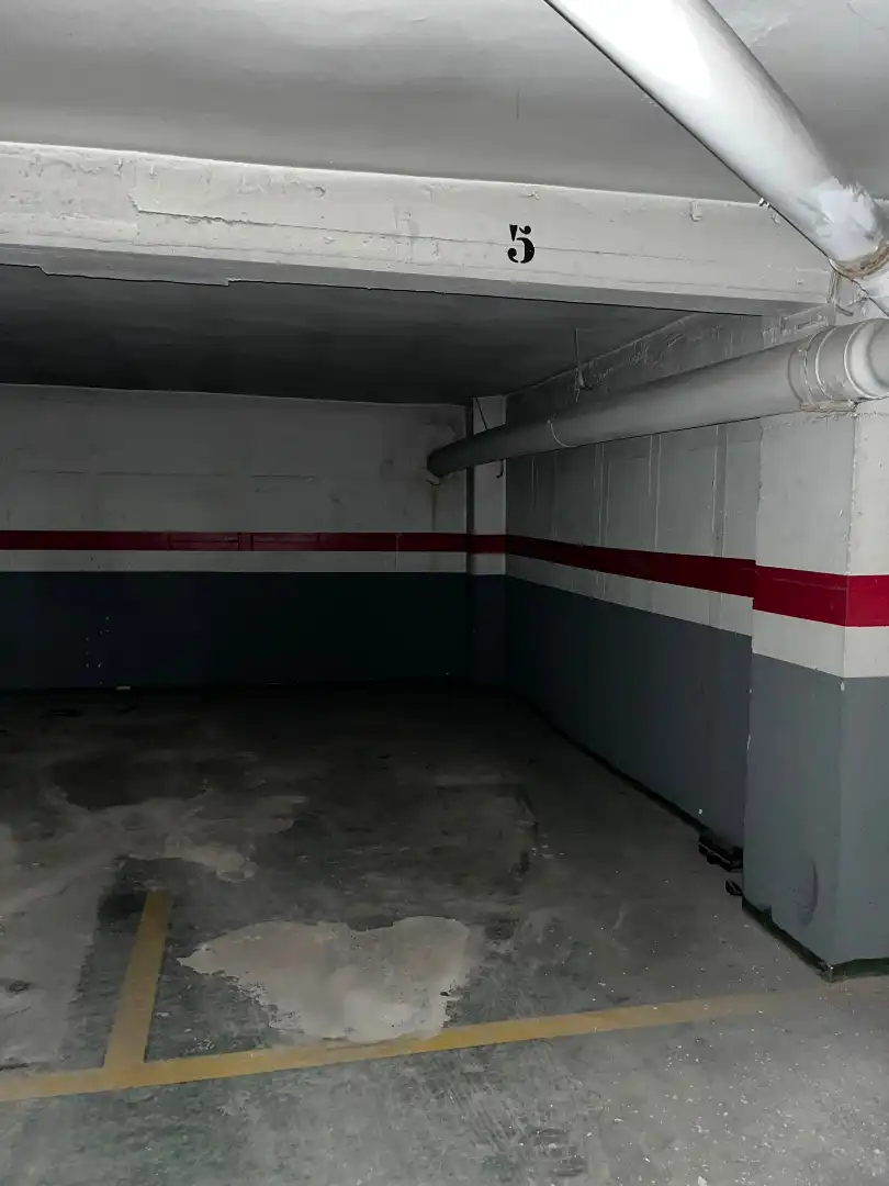 Einzelparkplatz zum Verkauf in Carrer de Joaquín Benlloch, imagen 4
