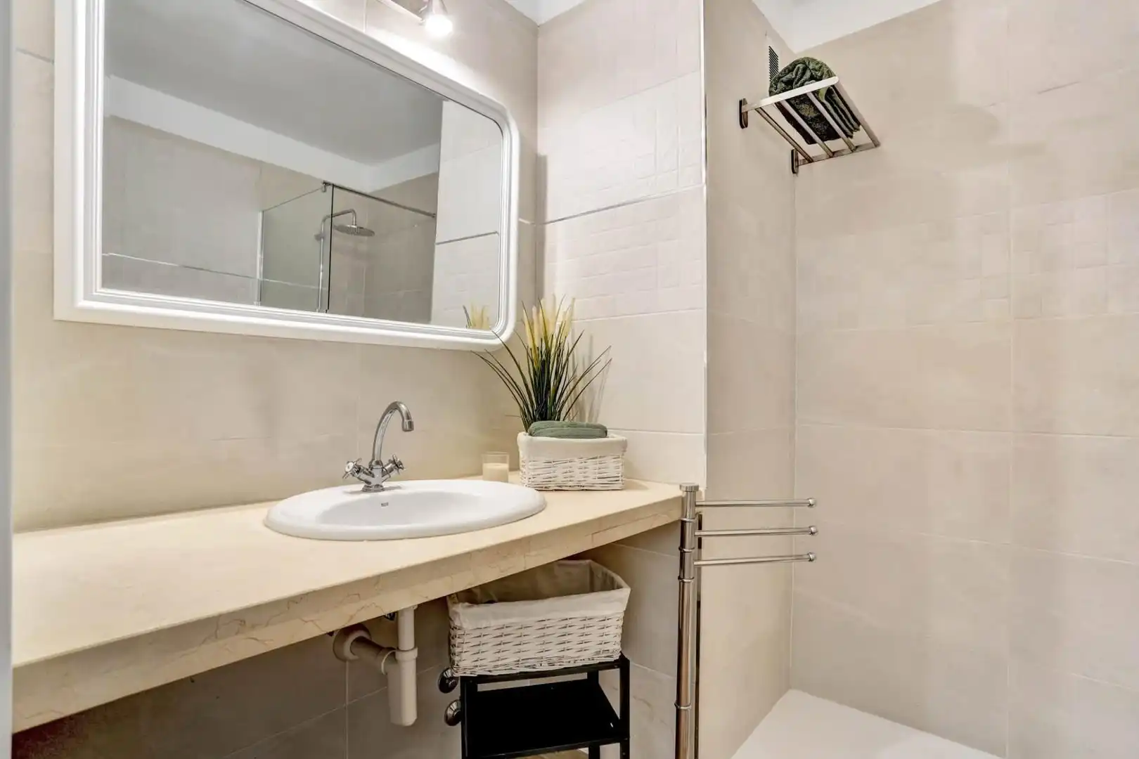 Bathroom of Study for rent in San Miguel de Abona  with Air Conditioner, Terrace and Furnished