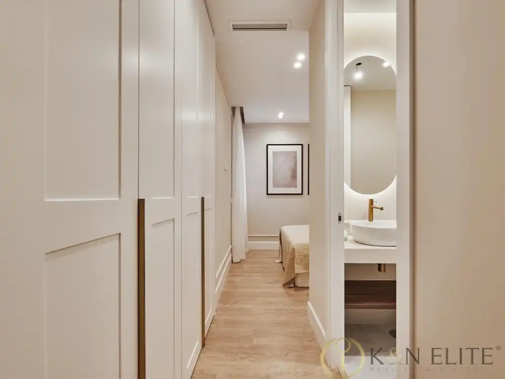 Bathroom of Attic for sale in Madrid  with Air Conditioner, Terrace and Swimming Pool