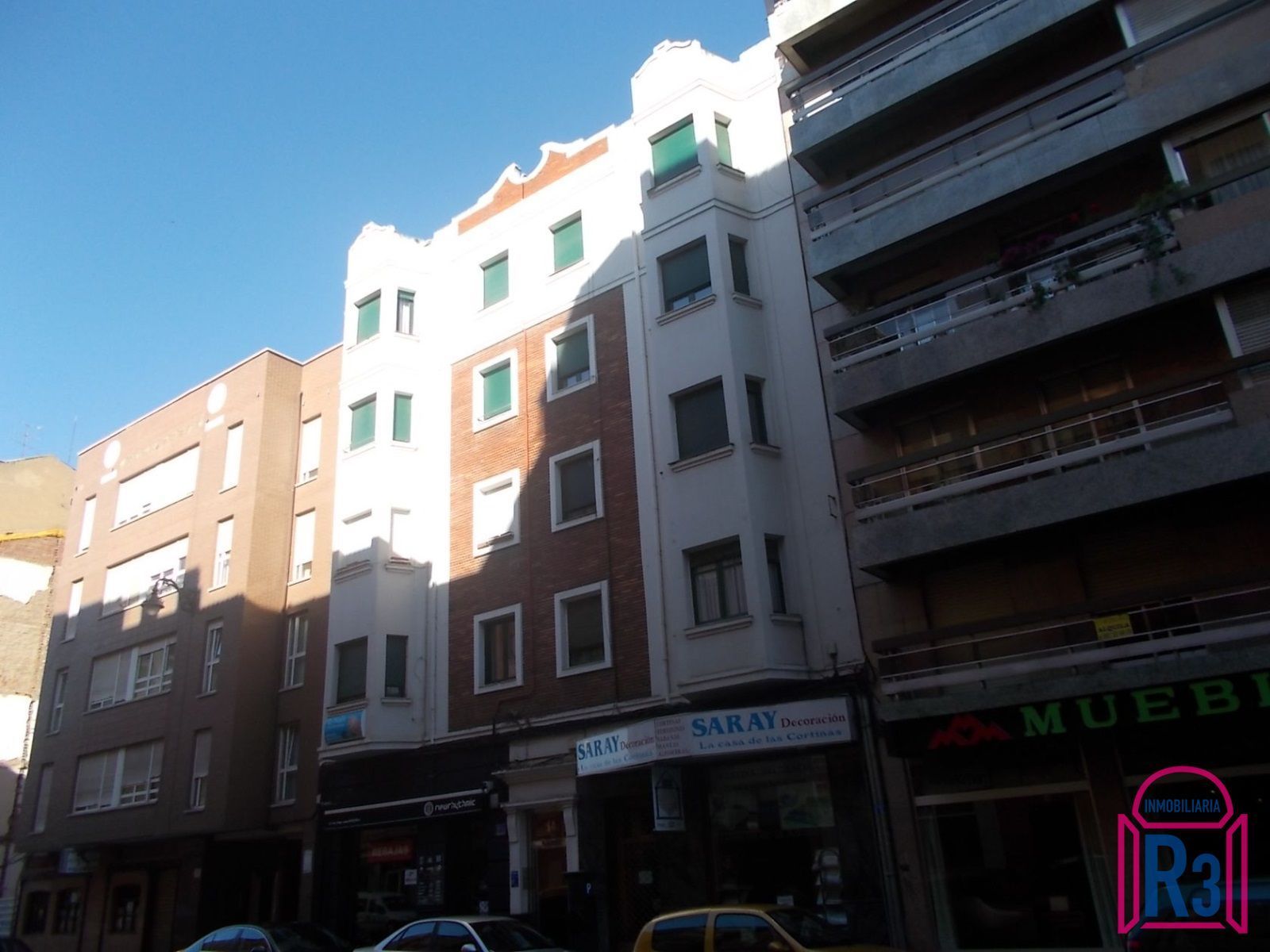 Vista exterior de Apartament de lloguer en León Capital  amb Calefacció i Moblat