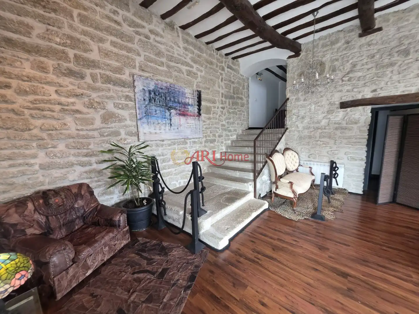 Buildings for sale in Quintanilla San García