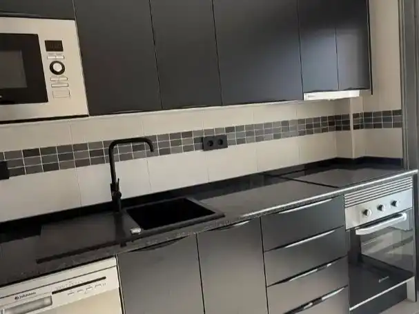 Cuina de Pis de lloguer en Bigastro amb Aire condicionat i Moblat