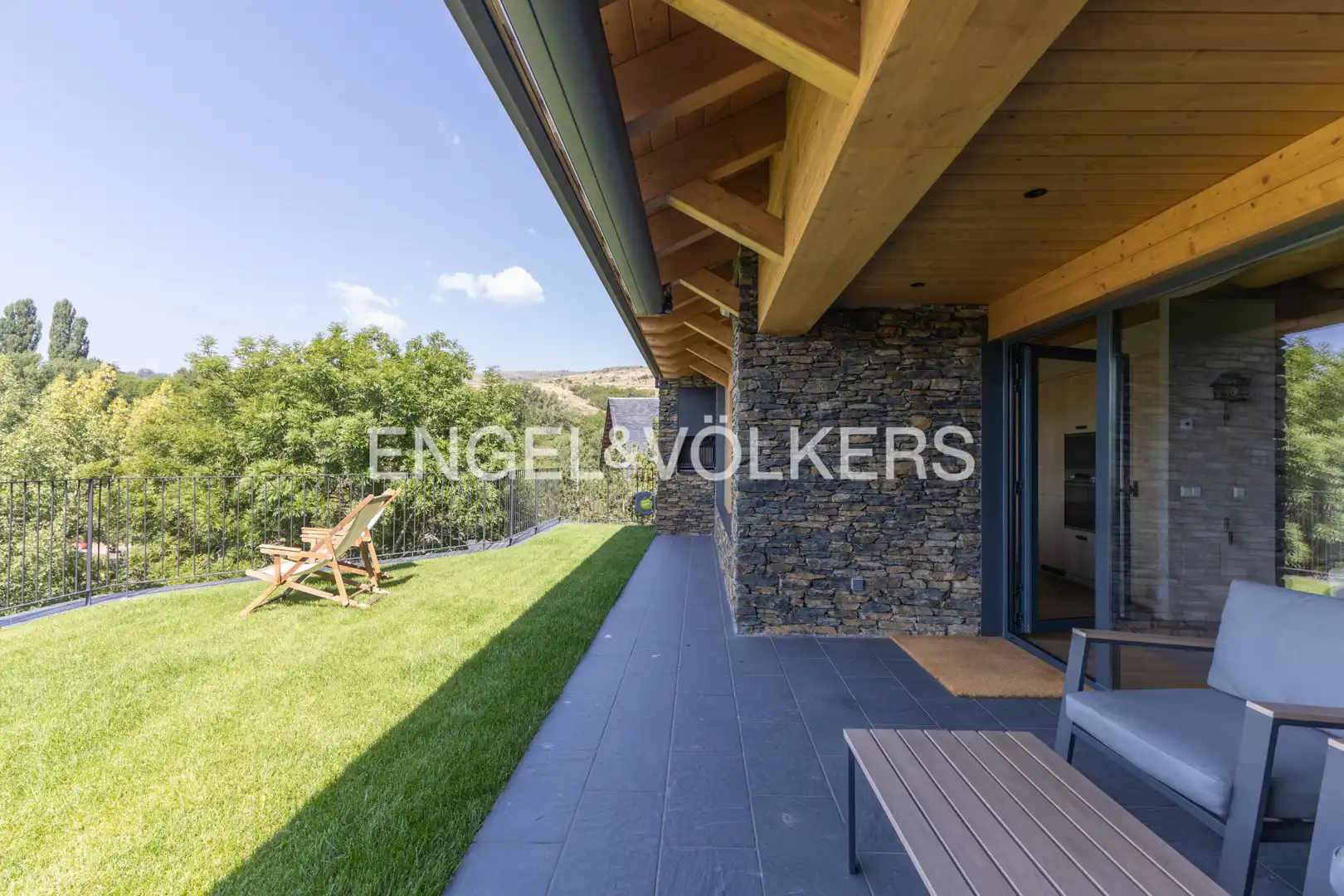 Terrassa de Casa o xalet en venda en Ger amb Calefacció, Jardí privat i Parquet
