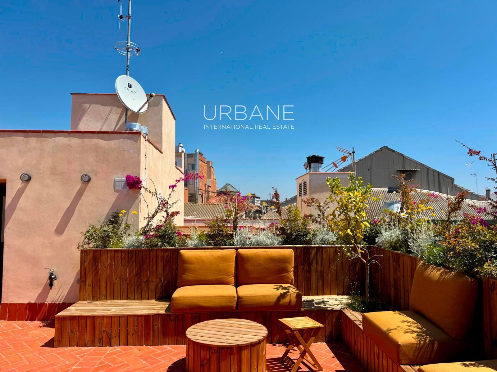 Terrace of Flat to rent in  Barcelona Capital  with Air Conditioner, Heating and Terrace