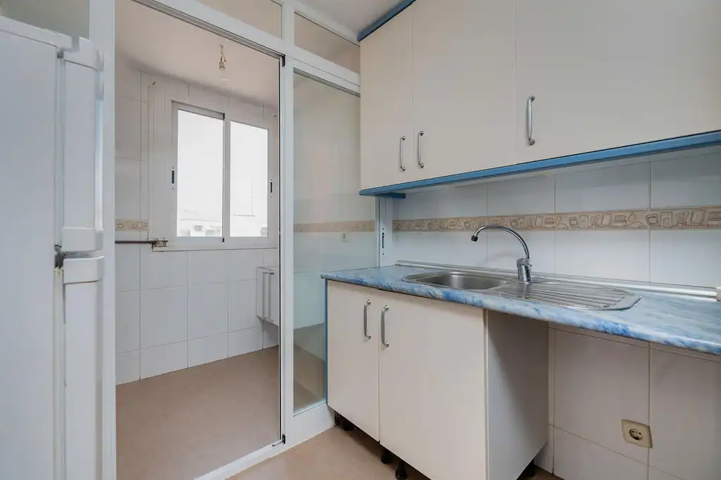 Flat with lift for sale in C/ Domingo Párraga, imagen 9