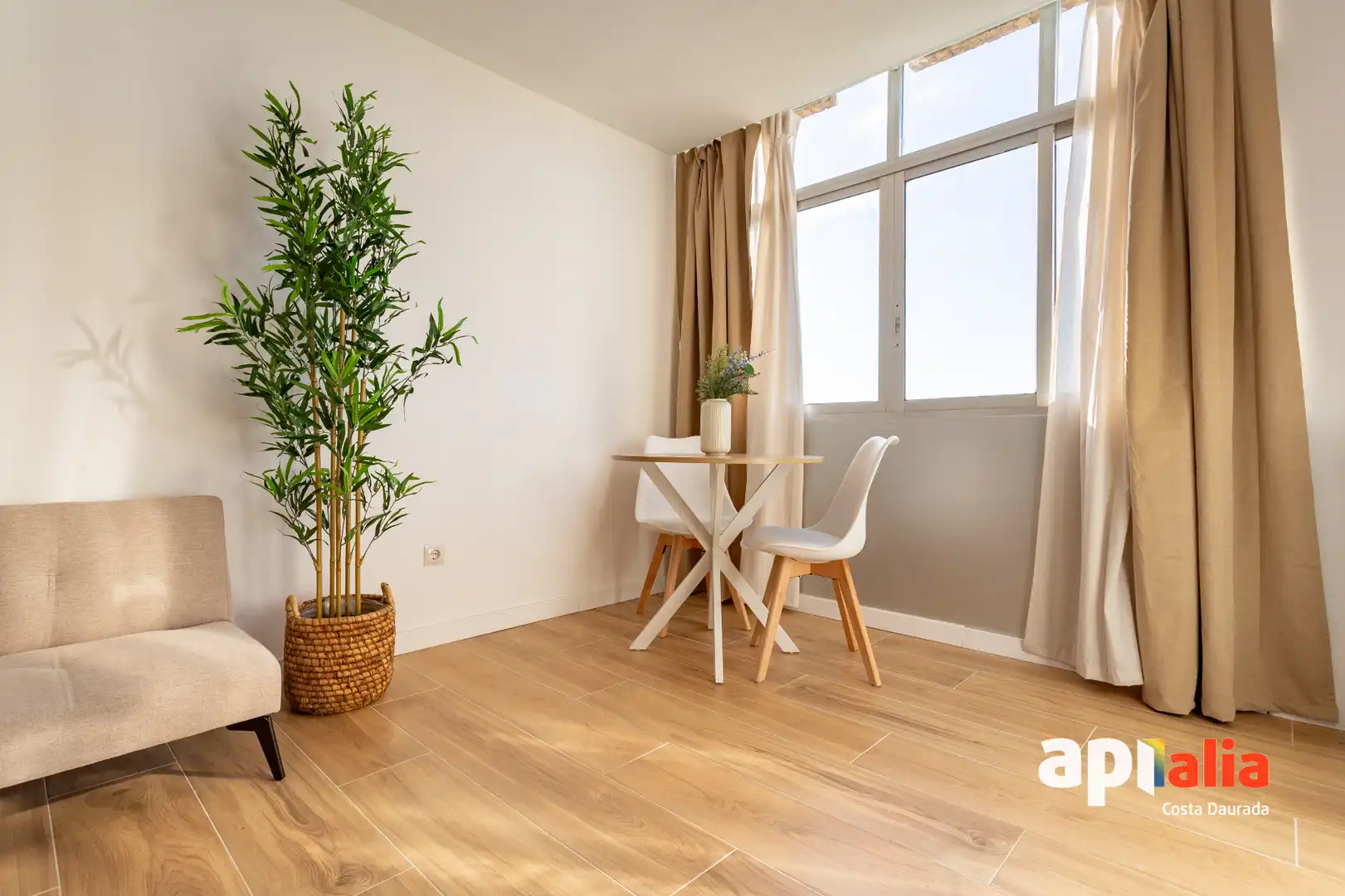 Schlafzimmer von Wohnung zum Verkauf in Vila-seca mit Klimaanlage, Heizung und Gemeinschaftspool