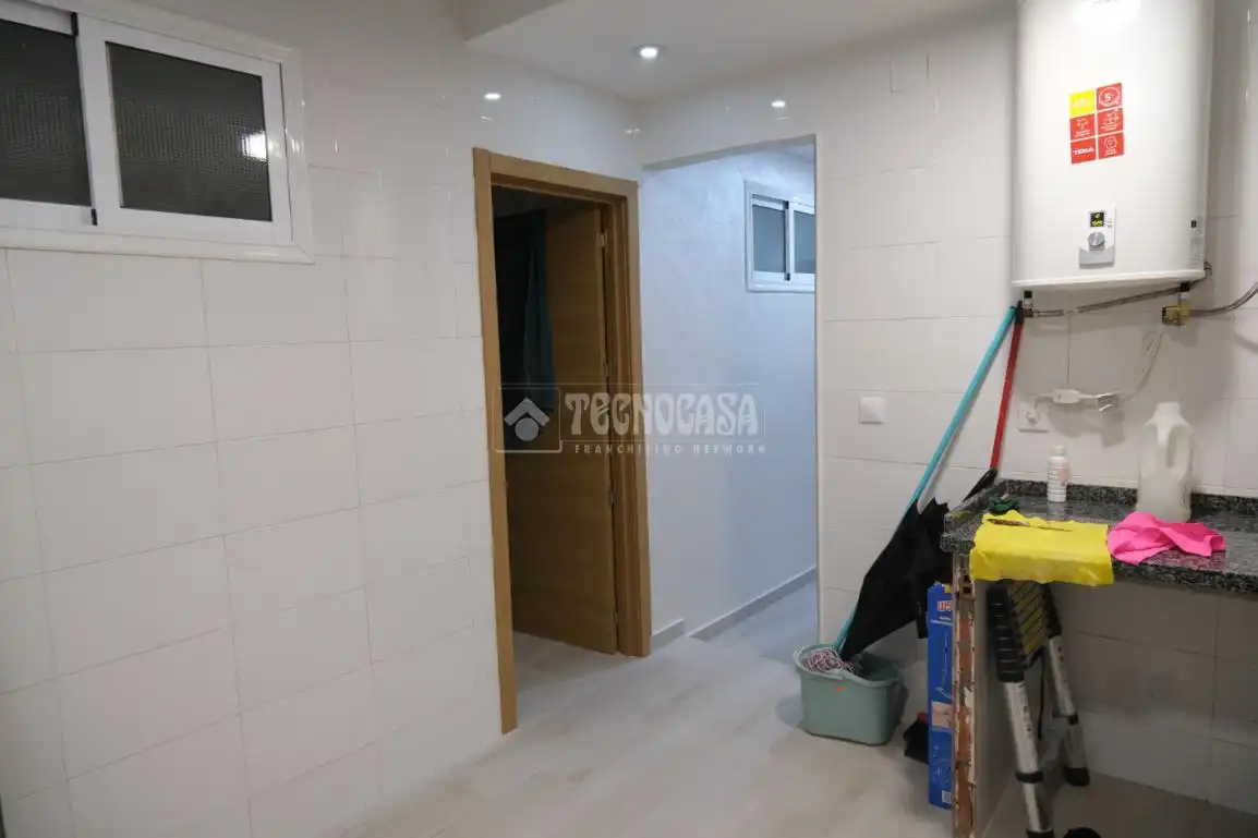 Casa adosada en venta en Sevilla con Alarma